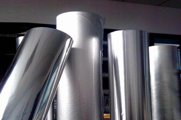 What are the characteristics of vacuum aluminized film used on packaging?